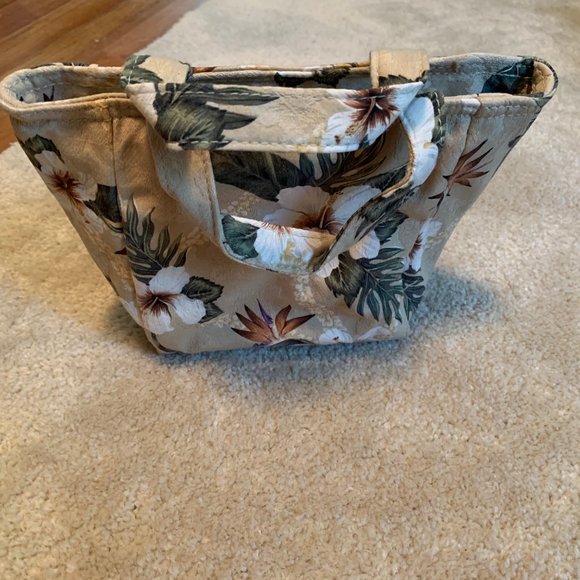 Two Small Purses - Silk Floral and Red Satin Like - Picture 6 of 11